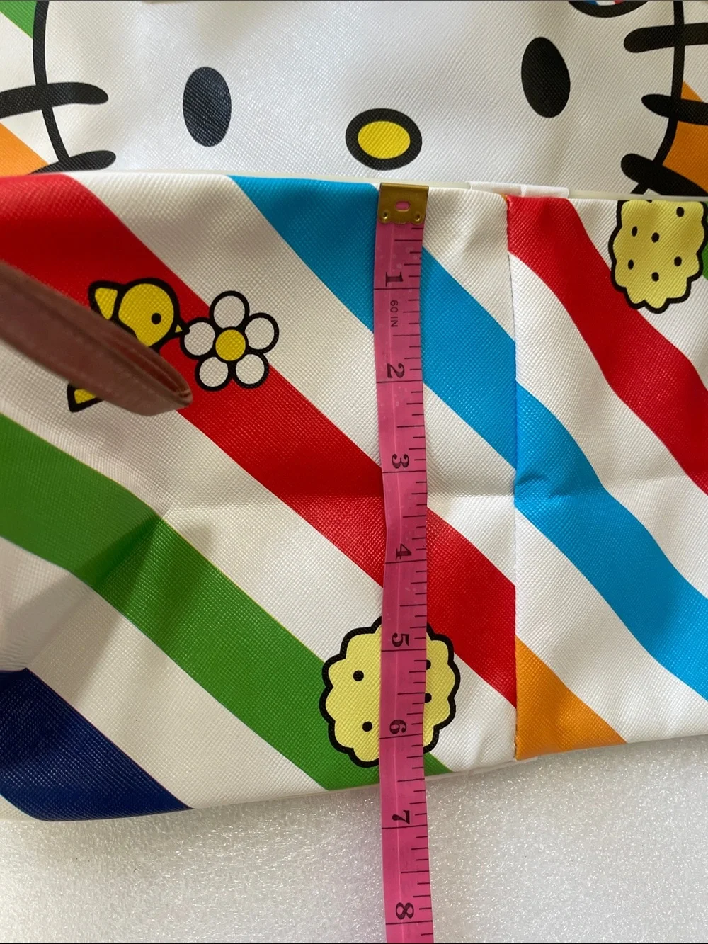Hello Kitty colorful diagonal